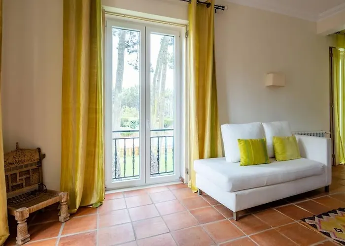 Villa Luxurious Sprawling In Del Rey Amoreira (Leiria)