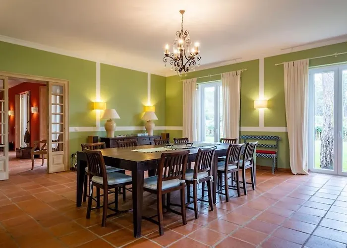 Luxurious Sprawling In Del Rey Amoreira (Leiria)