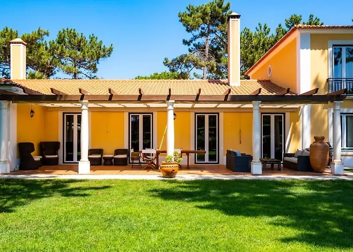 Luxurious Sprawling In Del Rey Villa Amoreira (Leiria)