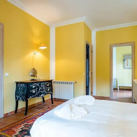 Luxurious Sprawling In Del Rey Villa