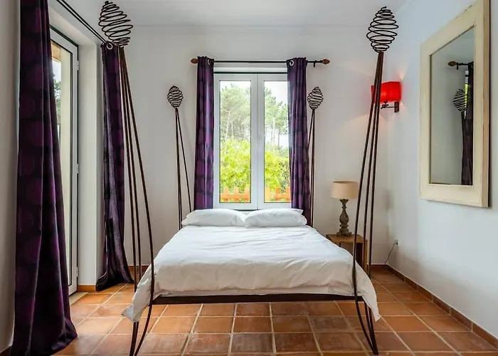 Villa Luxurious Sprawling In Del Rey *