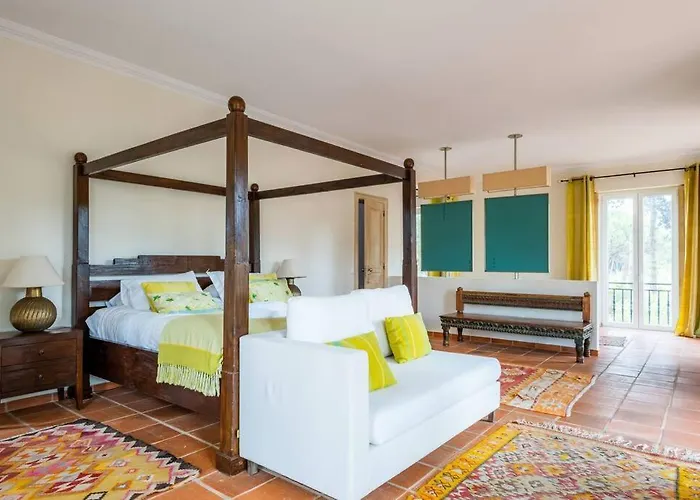 Luxurious Sprawling In Del Rey *